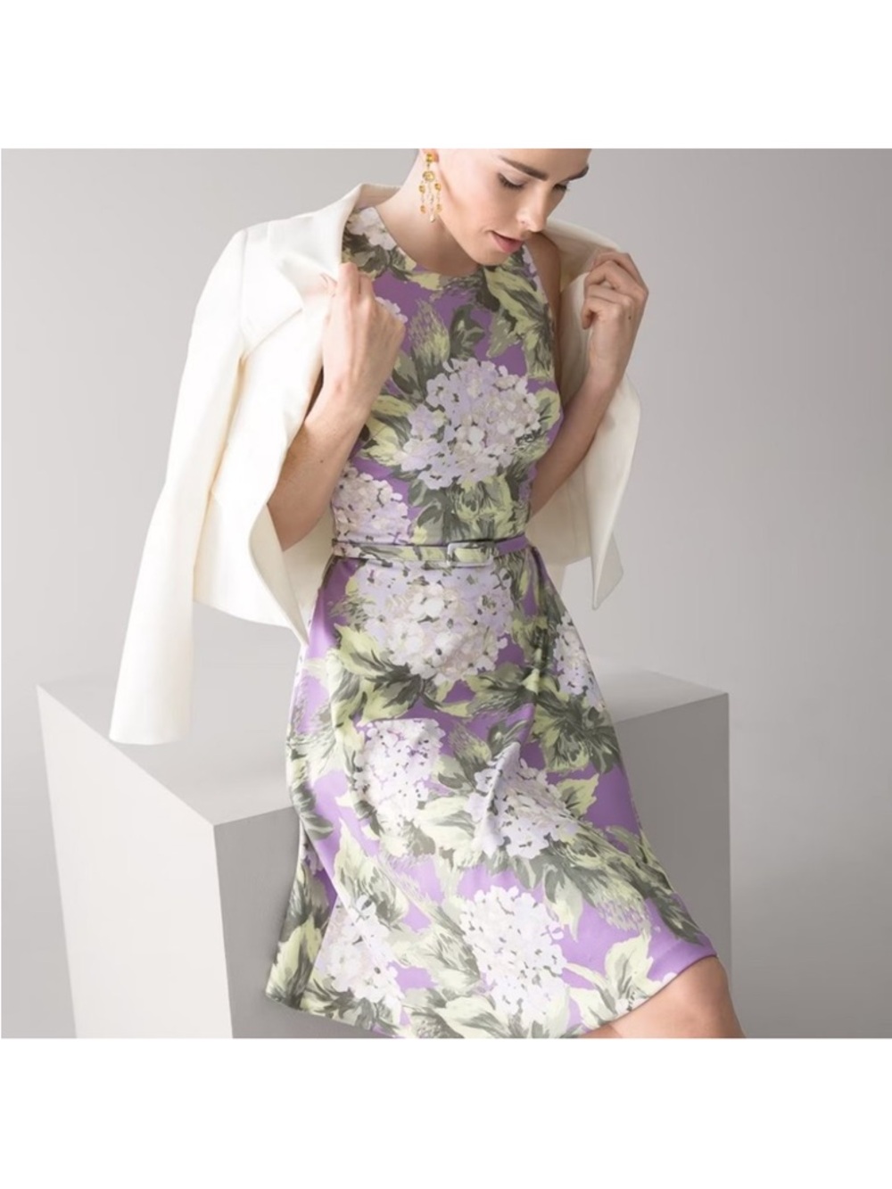 White House Black Market Size 4 Lavender Hydrangea Floral Fit & Flare Dress